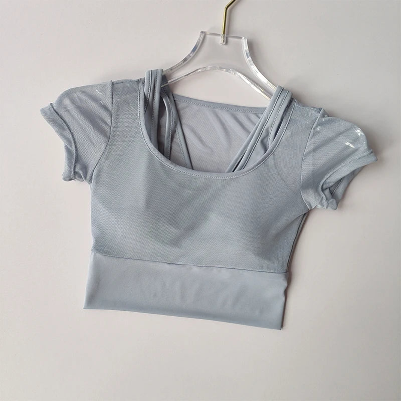 Women Quick Dry Seamless Yoga Top With Built In Support