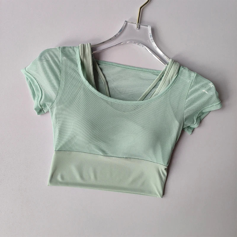 Women Quick Dry Seamless Yoga Top With Built In Support